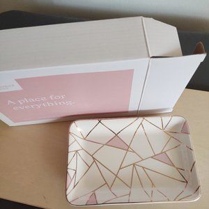 Jewelry tray/catch-all